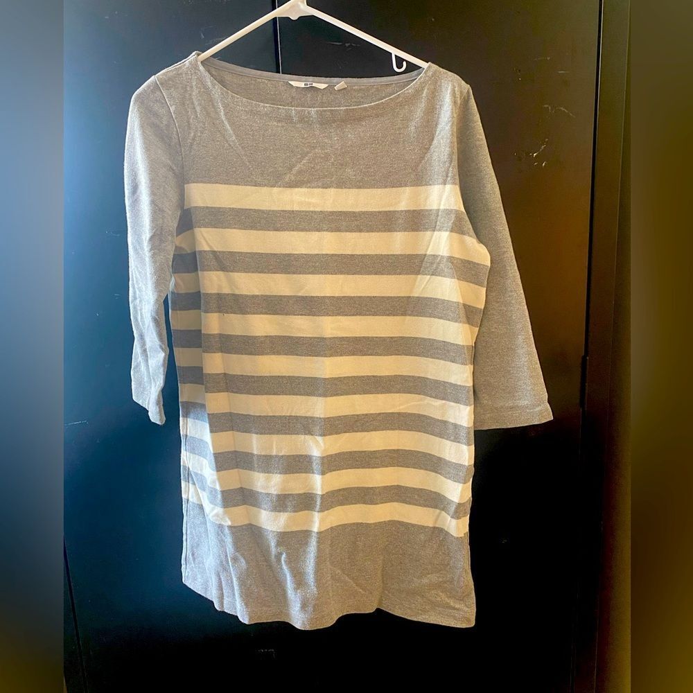 Women’s 100% cotton Uniqlo sweater